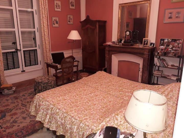 Bed and Breakfast Manoir des Etrichets à Saint-Saturnin  Extérieur photo